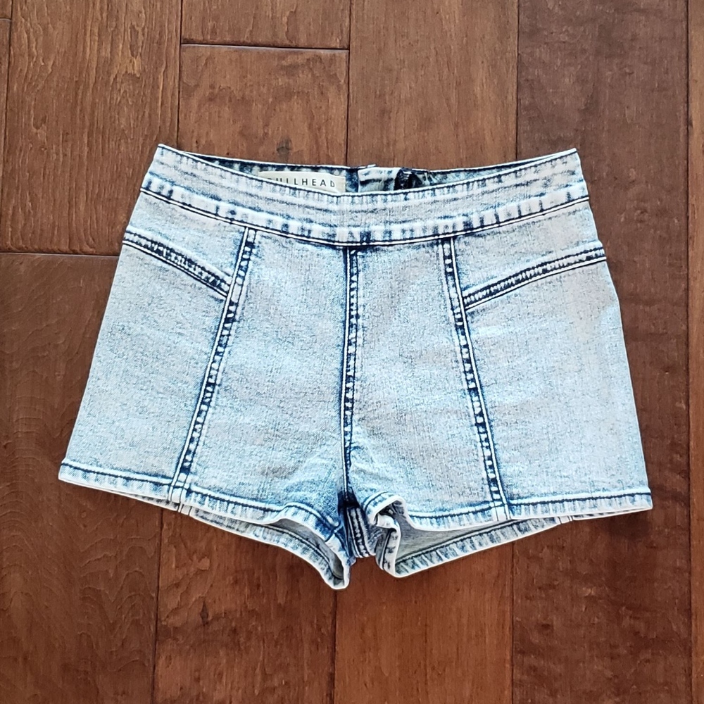 EUC Bullhead Denim Co. Acid Wash Hot Short